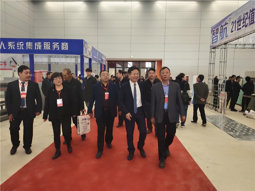 微信图片_201910241345452.jpg